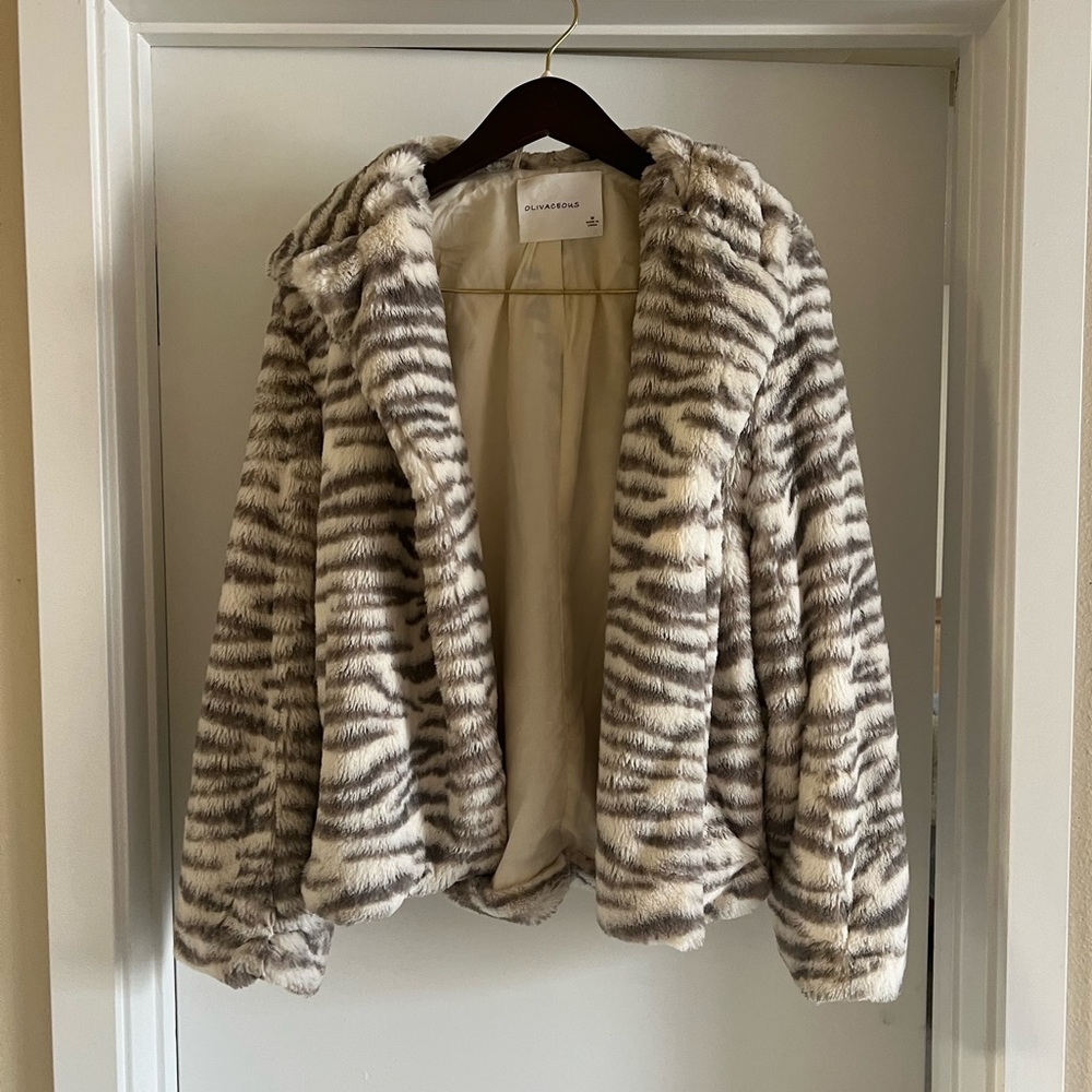 Olivaceous Faux Tiger Print Teddy/Coat with Hood